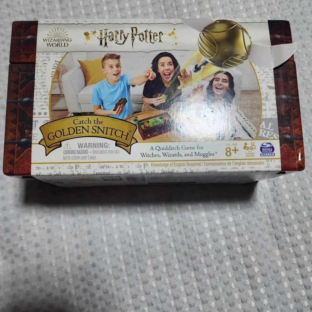 SPIN MASTER NWT CATCH THE GOLDEN SNITCH GAME - Picture 2 of 8